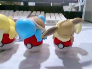 Authentic Pok é mon Pok é Ball Night Light Doll Handmade Pikachu CHARMANDER Doll Model Ornament Childrens Toy Christmas Gift