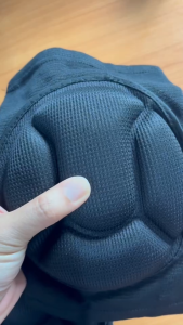 สนับเข่า PRO ผู้รักษาประตูฟุตบอล ฟุตซอล วอเลย์ กันกระเเทก ฟองนํ้า ป้องกันอาการบาดเจ็บ พยุง