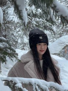 Warm Knitted Hat with Water Diamonds And Rabbit Fur Ear Protection Fashionable Sweet Style Korean Version Winter Cap for Women