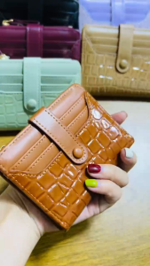 Fashion high quality crocodile pattern womens largecapacity zipper buckle coin purse cardholder for womens