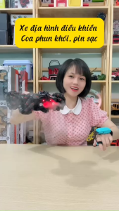 Xe Địa Hình Điều Khiển Từ Xa Stunt Car S664 Xoay 360 Độ Phun Khói Kép Có Âm Thanh Có Đèn Chạy Được Cả 2 Mặt Cho Bé