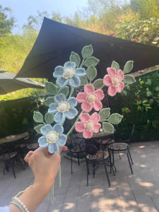 Handcrafted Wool Bouquet Home Decor Dog Rose Valentines Day Gift Flower Vase Desktop Decoration Modern Simplicity Style