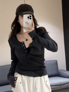 plus Size Womens Long Sleeve Slim Fit T-Shirt Korean Design Button up Base Shirt Trendy Commute Pure Color  Pear Body Type