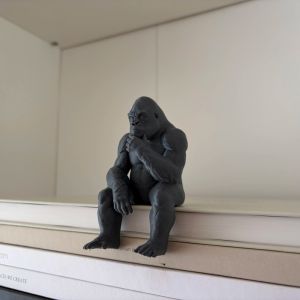 Thinking Gorilla Figurine Pensive Gorilla Statue Shelf Sitter Modern Animal Sculpture Decorative Ornament for Living Room Office