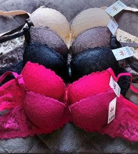 Petite Body Frame Thick Pads Push up Underwired Strapless Lace Bra Womens Wear Breathable Comfy