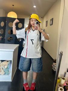 Áo Thun Cổ Chữ V Tay Ngắn Phong Cách Thể Thao Mỹ Cho Nữ Mùa Hè 2025 Áo Thun Rộng Rãi Thường Ngày in Họa Tiết Thời Trang