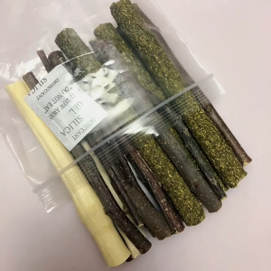 Hamsters gritting their teeth to choose products applestbranches corn sweets cookies gatsby squirrels rabbits nutrition snacks.