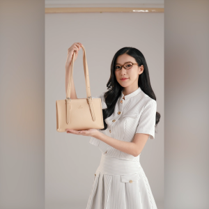 Túi Yuumy - Bộ hộp quà (Túi đeo vai YN269 size 24 + Hộp + Túi Giấy + Túi rút đựng sản phẩm + Thiệp viết lời chúc)