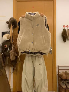 Double-Sided Wear Thickened Warm Lamb Fur Vest Loose Fit Versatile Cotton Jacket Outerwear for Autumn Winter Sweet Style