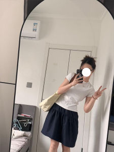 Áo Thun Nữ Tay Ngắn Cổ Tròn Màu Trơn Dáng Ôm Vừa Vặn Mùa Hè 2025 Phong Cách Mới Chất Liệu Cotton Thoải Mái Thoáng Khí