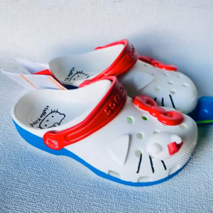 รองเท้าแตะ Crocs Lite Ride สินค้าส่งทุกวัน 2-3 วันจะได้รับสินค้า รองเท้าแบบสวม Crocs