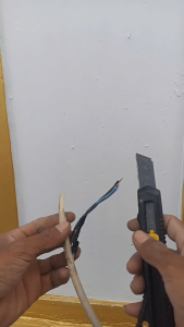 Alat Kupas Kabel Putar Rotary Wire Stripping Tool Serbaguna – Pemotong & Pengupas Kabel Praktis dari Bahan ABS