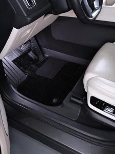 QUEES | Specialized Audi Q5 TPE Large Surround Footmat