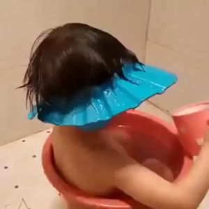 Mũ tắm gội đầu chắn nước Nón tắm có bịt tai cho bé