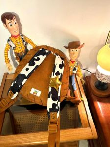 Fashionable Houdi Hat Womens Backpack 2025 New Summer Travel Bag Cute Outdoor Design Velvet Shell Shape Single Strap