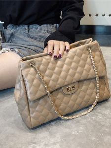 Fashionable Retro Versatile Womens Bag 2026 New Trend Autumn Large Capacity Diamond Chain Crossbody Single Shoulder Bag