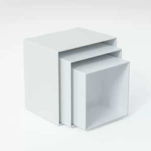 Acrylic white dessert display box - 6 pieces of thick sauce storage rack pads in cube shape. This display stand can be stacked and is suitable for use in buffets birthday parties and other occasions.
