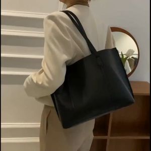 Tas Jinjing Wanita Ala Korea: Tas Tangan Desain Korea & Tas Fashion Wanita Praktis