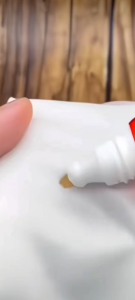 DeRUปากกาลบรอยเปื้อน ขจัดคราบฝังแน่น ขจัดคราบบนเสื้อผ้า 30มล ปากกาลบรอยเปื้อน