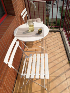 โต๊ะเหล็กพับได้สำหรับชานชาลา 2 ที่นั่ง 3 ชิ้น ขายของกลางแจ้ง โต๊ะเล็กสำหรับผู้ชายและผู้หญิง สไตล์ยุโรป รูปทรงวงกลม