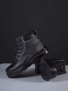 Size 39-45 Mens Fashion Martin Boots Anti Smash Steel Head Safety Shoes Thick Soled Short Boots