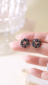 Bông tai nữ chuôi bạc 925 Eleanor Accessories đính đá màu đen phụ kiện trang sức khuyên tai 9888