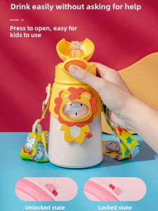 Childrens Double-Sided Straw Insulated Water Bottle 401mL-500mL Capacity Stainless Steel 316 Material Cartoon Design for School