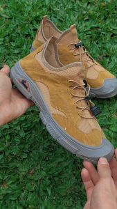 Sepatu Pria Terbaru 2024: Sepatu Ringan Outdoor & Olahraga Kasual