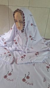 Mukena Lajuran Terusan Dewasa Putih Rukuh Lajuran Terusan Dewasa Mukena Terusan Santri