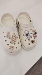 [B14] Sticker Kim loại Charm dán gắn dép dép sục dép cá sấu nhiều mẫu