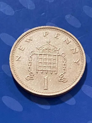 1971 UK Queen Elizabeth One New Penny old coin