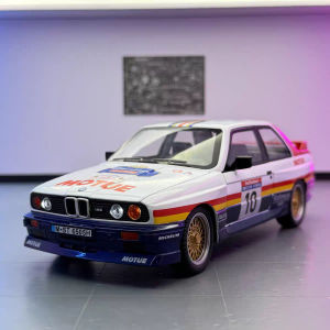 Mô Hình Xe Hơi M3 Tỷ Lệ 1:24 Chất Liệu Hợp Kim Đúc Thu Nhỏ Có Đèn & Âm Thanh Cửa Mở Được Bánh Xe Bền Đồ Lưu Niệm Sưu Tầm