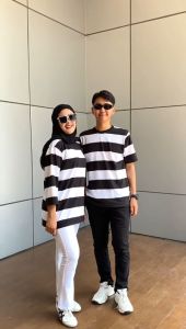 ELQIA - Baju Couple Pasangan Kaos Salur Aldira Big Striped Oversize Hitam Putih