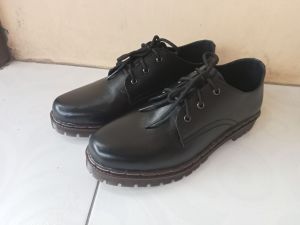 Brotherboots Sepatu Pantofel Pria Model Tali Low Boots Asli Kulit Sapi.Sepatu Pria Model Docmart Asli Kulit 3 Hole