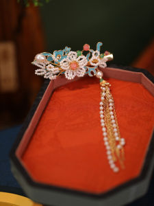 Blue Flame Hairpin Womens Side Bun Floral Earlobe Clip Original Design Hair Accessories Fresh out New Fashion Jewelry