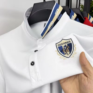 เสื้อโปโลแขนสั้นผ้าไหมหรูหราระดับสูงเสื้อยืดปักแบรนด์ฤดูร้อนแฟชั่นสุดเท่สำหรับผู้ชาย