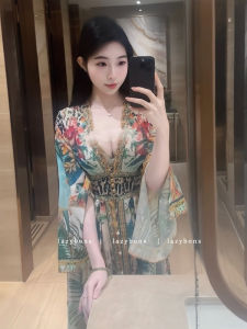 Unique Beautiful V-neck Floral Long Dress 2025 New Style Heavy Embroidery Waist-cinching Slimming Holiday A-line Dress