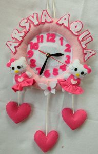 Gantungan jam dinding hello kitty bahan flanel custom nama 100% handmade