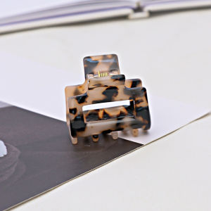 Luxurious Small Acetate Clip for Hairstyles Chessboard Pattern