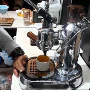 KOPI BUBUK HITAM MURAH / KOPI MURAH / KOPI BUBUK GIRAS SURAMADU / KOPI BUBUK MURNI RASA MANTAP / KOPI GIRAS