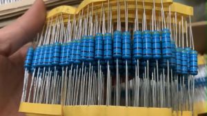 Điện trở 2W 300R/390R/3K/30K/39K/300K/390K 5 vạch màu 1% chân đồng (túi 10 chiếc) - Fixpro