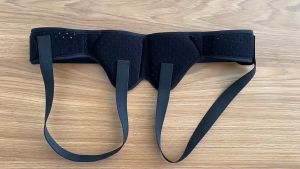 Hernia Belt  For Inguinal Truss Belt Underwear Recovery Belt Groin Hernia Support for Men and Woman Hernia Support Brace Pain Relief Recovery Strap with 2 Removable Compression Pads