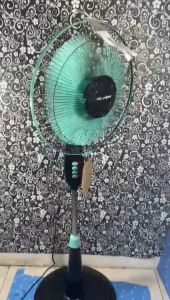 Kipas Angin Berdiri Murah16INCH Stand Fan Welhome WH-1681 (16 Inch) Angin Kencang 3 Pengaturan Kecepatan