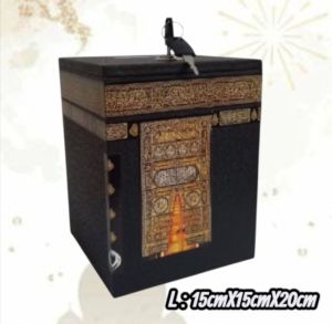 Celengan Souvenir Tabung Kaabah Besar Berkunci Penyimpanan Tabung Duit Syiling Kertas Souvenir Gift Umrah Haji/ Tabung Duit Kayu Doorgift