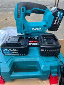 เลื่อยฉลุ จิ๊กซอแบตเตอรี่Makita258v งานAAพร้อมอุปกรณ์ครบชุด