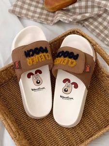 รองเท้าแตะแบบสวมสำหรับกลางแจ้ง รองเท้าแตะแบบสวมสไตล์เกาหลีสำหรับฤดูร้อนสำหรับผู้ชายและผู้หญิง