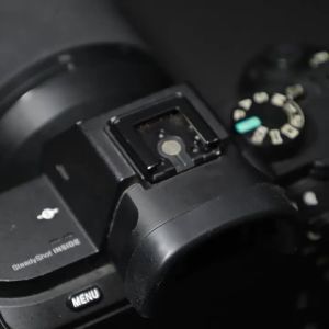 2pcs Camera Hot Shoe Cover for Sony A9 A77Il A7RIII A7S A3500 A3000 A6000 A6400 A6500 A6600 A7 A7R NEX-6 A58 A99 A7M4 A7R4 RM4m2