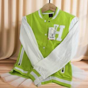 Hàng New-Áo Khoác Len Mongtoghi Thời Trang Dành Cho Nữ Chất Len Mềm Mịn Co Giãn( Ảnh thật)