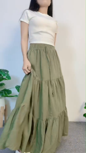 ชุดเซ็ตเสื้อยืดแขนสั้น กระโปรงพลีทสีเขียวทหาร