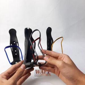Dudukan Botol Air Minum Di Motor Dan Sepeda